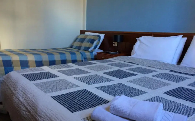 De La Costa Hotel