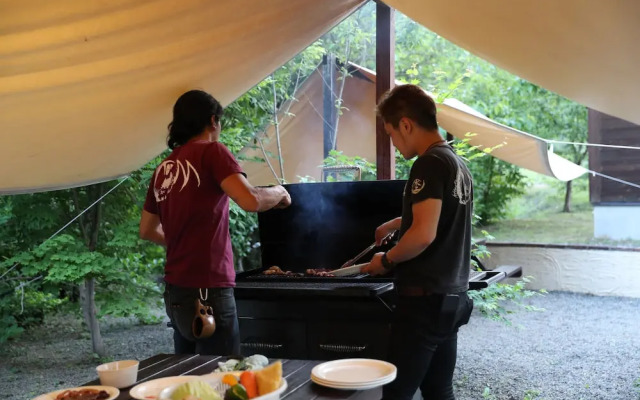 Asian Resort Camp Tapa