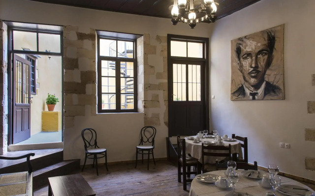 Captain Vasilis Hotel