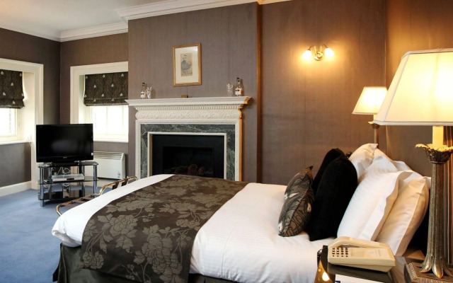 Swinfen Hall Hotel