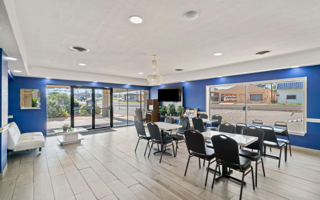 Americas Best Value Inn & Suites Brenham