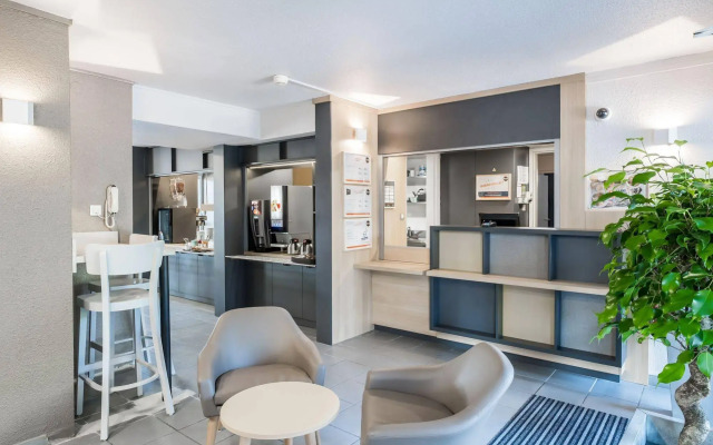B&B HOTEL Lyon Saint-Priest