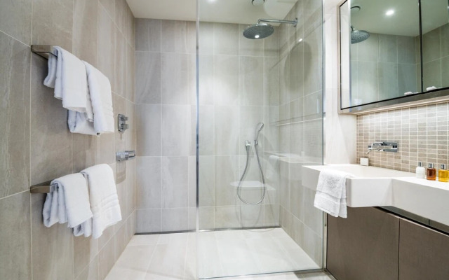 Immaculate New Studio Apartment in Canary Wharf