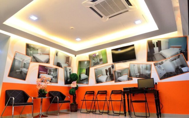 OYO 992 Red Orange Hotel Sdn Bhd Kuala Pilah