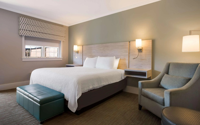 Best Western Sea Island Inn