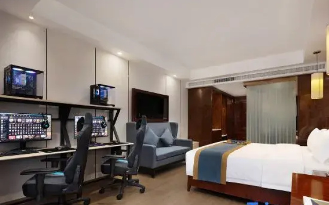 Yiqu S E-Sports Hotel (BYD Industrial Park Yunleng No.1)