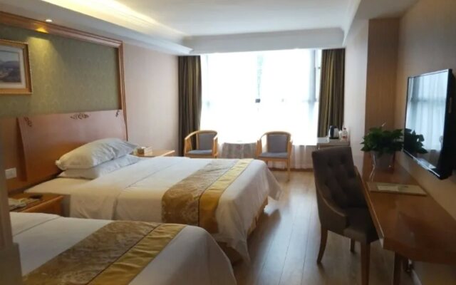 Vienna Hotel Chengdu Chunxi Road Tianfu Plaza Subway Station
