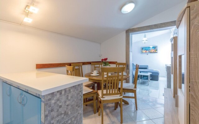 Nice Home in Sevid With 6 Bedrooms and Outdoor Swimming Pool