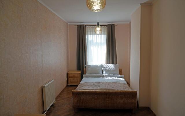 Дом на Славянской