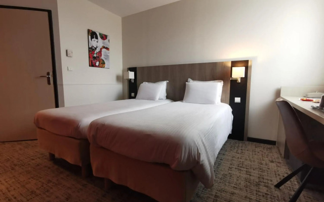 Mercure Chartres Est