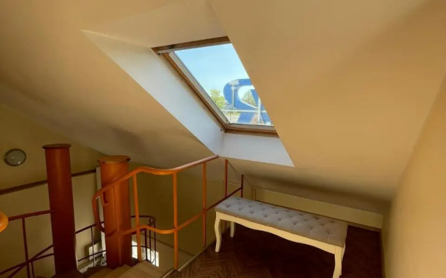 Raunex Apartment