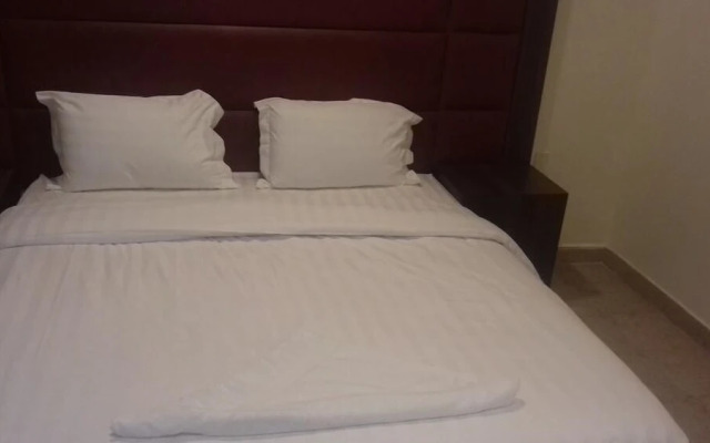 Danar Hotel Apartments 5