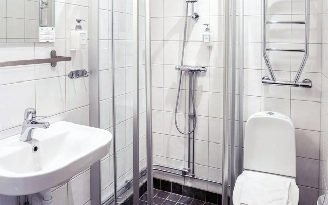 Queen's Hotel by First Hotels