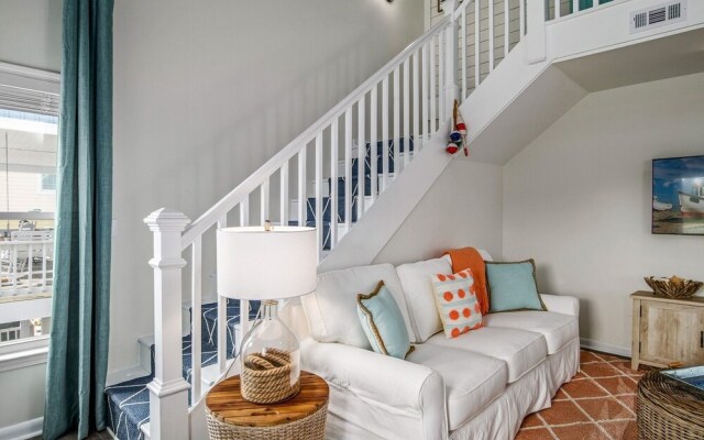 Dream Weaver 4 Bedroom Home by RedAwning