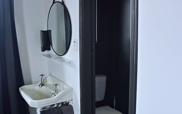 BoBs Hostel