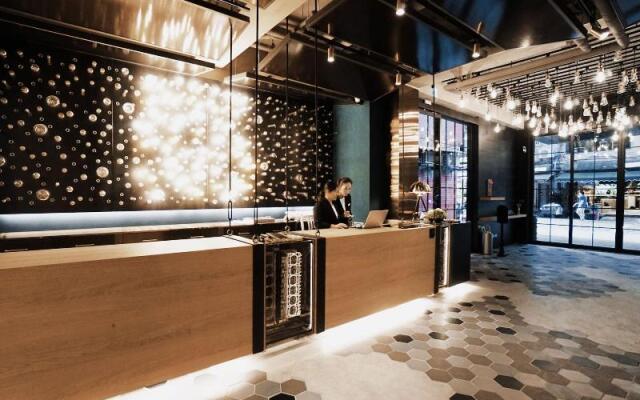 Thinker Hotel