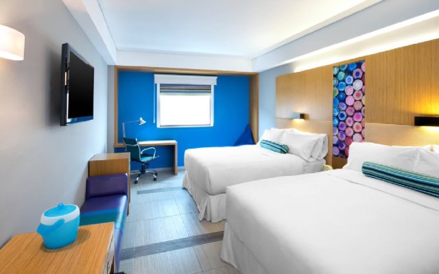 Aloft Cancun