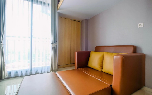 Comfortable And Cozy Studio Room At Dave Apartment