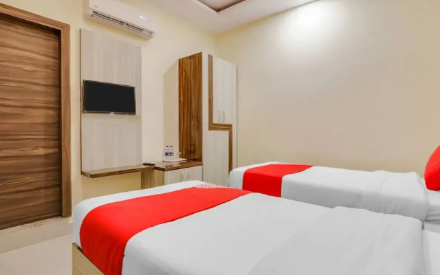 OYO 596 Samarth Inn