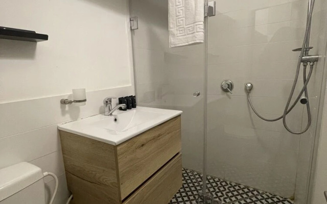 DeBlox living - Alhambra Apartments