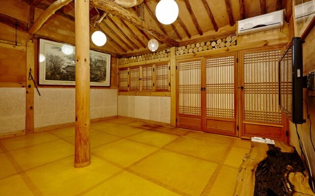 Jeonju Geune Hanok Guesthouse