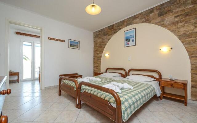 Polemis Studios & Apartments