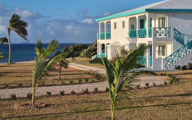 Coralito Bay Suites & Villas