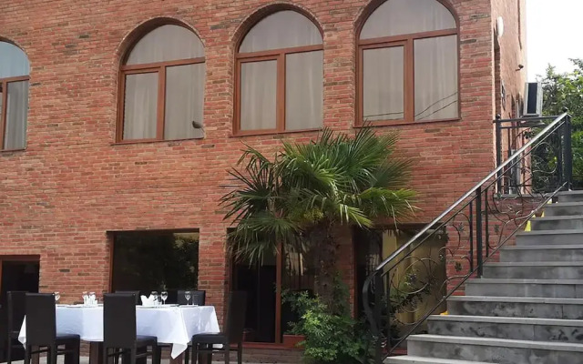 Calista Hotel