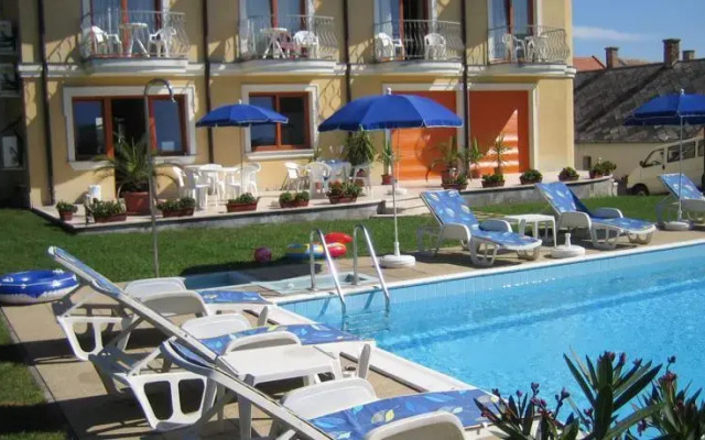 City Hotel Eden