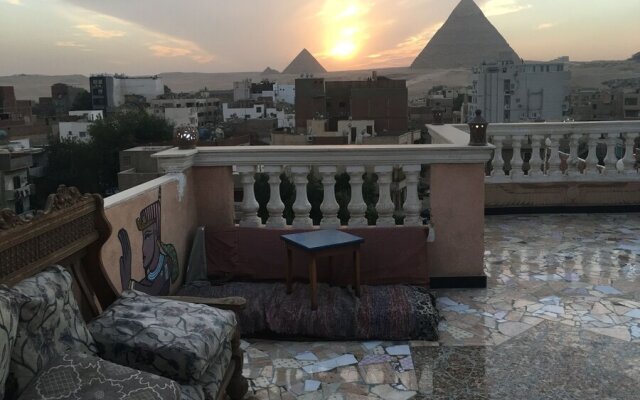 Pyramids Palace Hotel