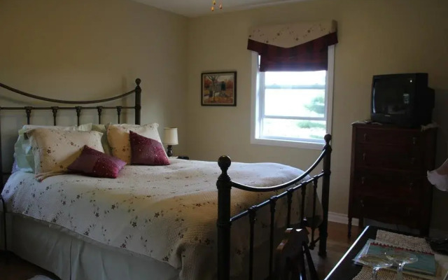 Tulips and Thistle Bed & Breakfast