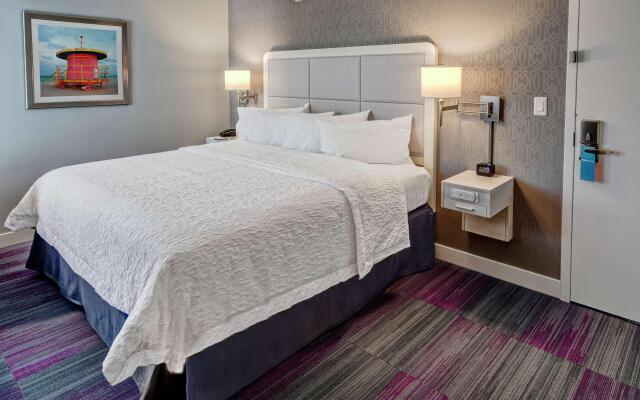 Continental Miami Beach, Tapestry Collection by Hilton