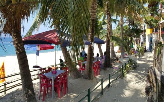 Villa Bienvenida Beach Resort