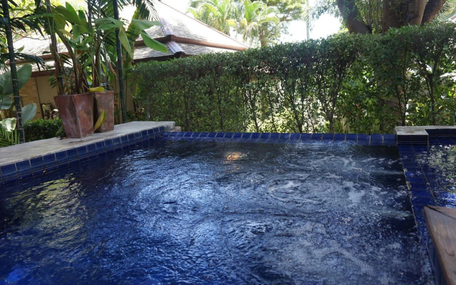 Replay Pool Villa