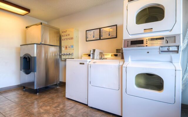 Motel 6 Las Vegas, NV - Boulder Highway