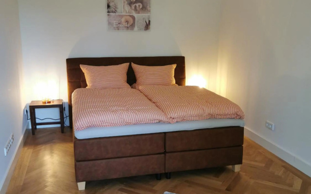 exklusives Studioapartment - in traumhafter Lage direkt am Halensee