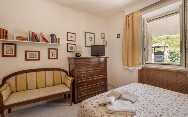 Awesome Home in Roma With 3 Bedrooms, Wifi and Outdoor Swimming Pool