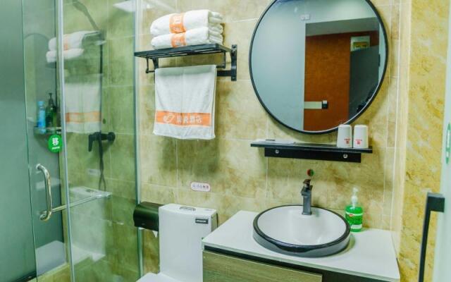 Shell Hotel Nanyang High-Speed Railway Station Jiangying Airport Huayaocheng