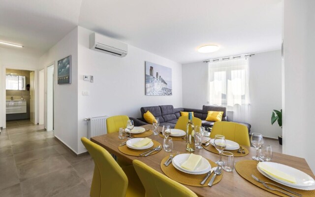 Awesome Apartment in Pula With Wifi and 2 Bedrooms