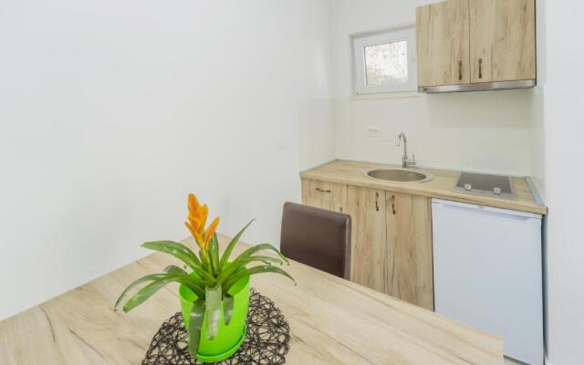 GREJM Lux Family Apartments