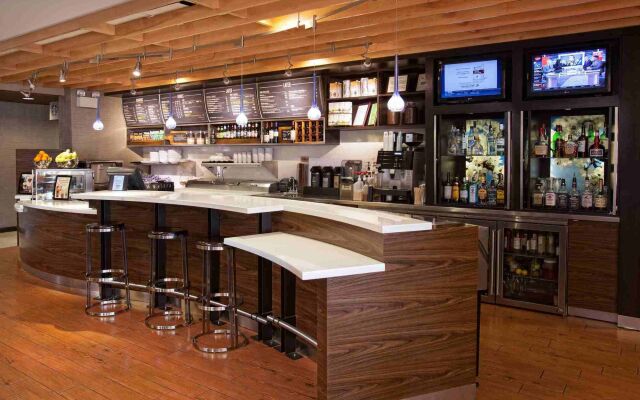 Courtyard by Marriott Fayetteville