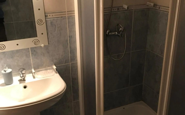 Lagos Royal Rooms and Suites