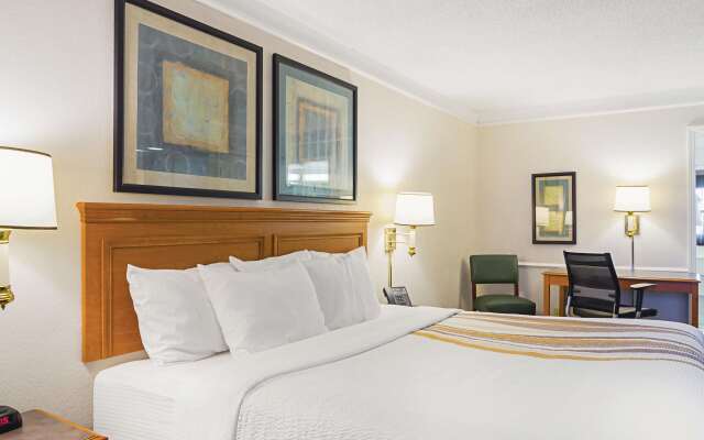 La Quinta Inn by Wyndham Denver Northglenn