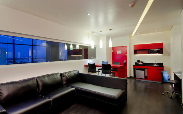 Ramada Encore by Wyndham Guadalajara Sur