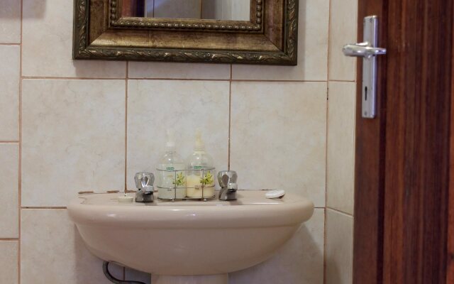 The Swallow's Nest Bed & Breakfast