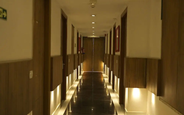 Town Pallace Inn