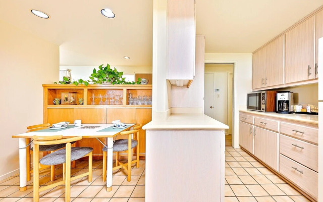 La Jolla Lookout - 4 Br Home