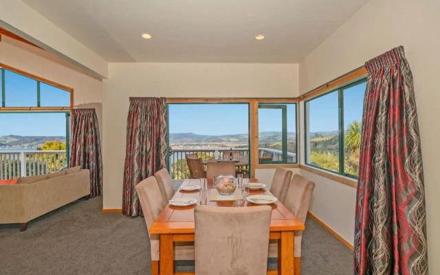 Sensational on Centennial - Whitianga Holiday Home