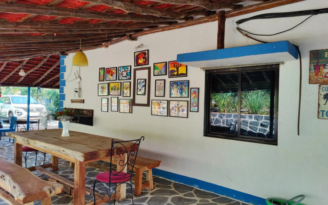 Aqua Arina Holiday Farm House