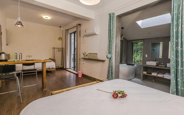 Youke Zhujia Lodge